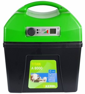 Elektryzator akumulatorowy TITAN A 8000, dla koni, bydła, dzików, owiec i kóz,